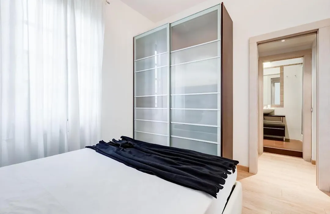 Warm Flat Near The Vatican-1